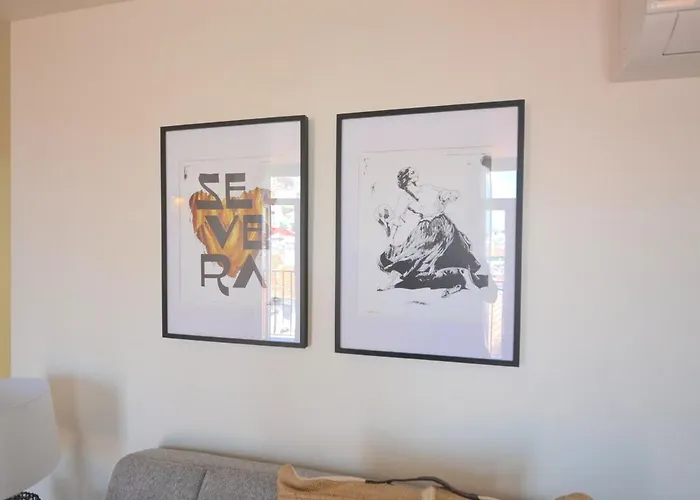 Try Mouraria Lisbona