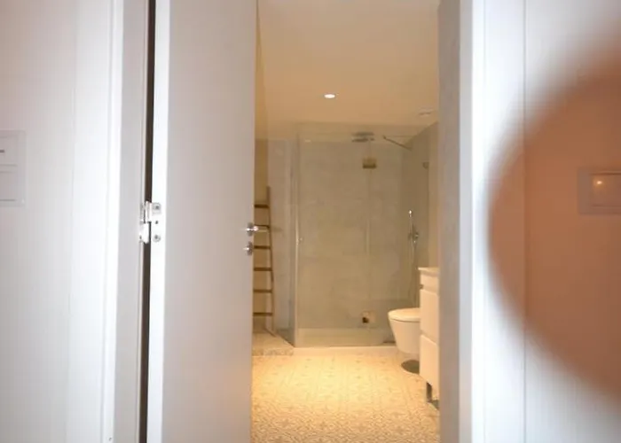 Try Mouraria * Lisbona