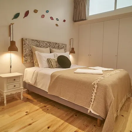 Try Mouraria Апартаменты *